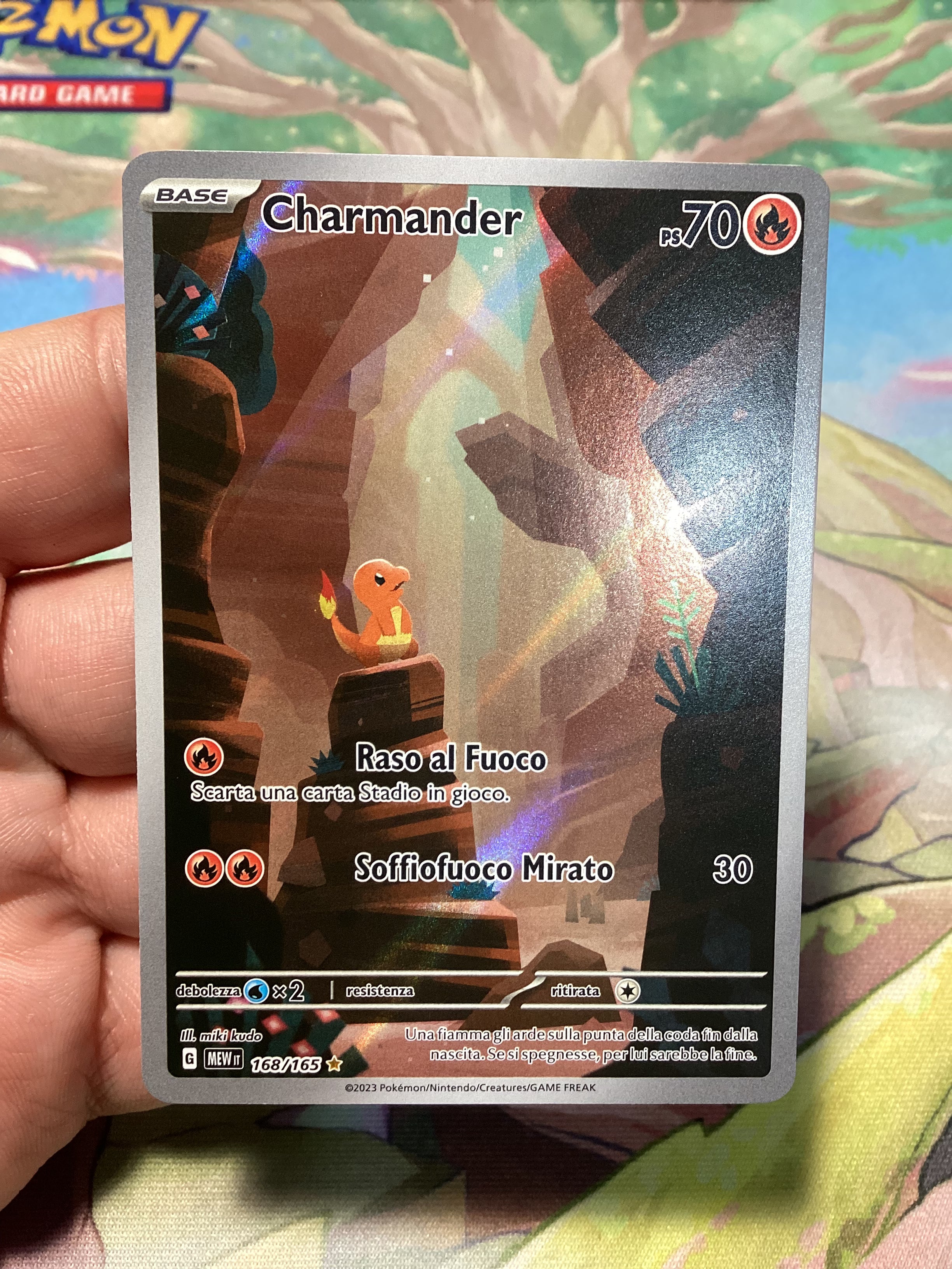 Carta Pokémon Charmander 168/165 di MEW 151, in italiano